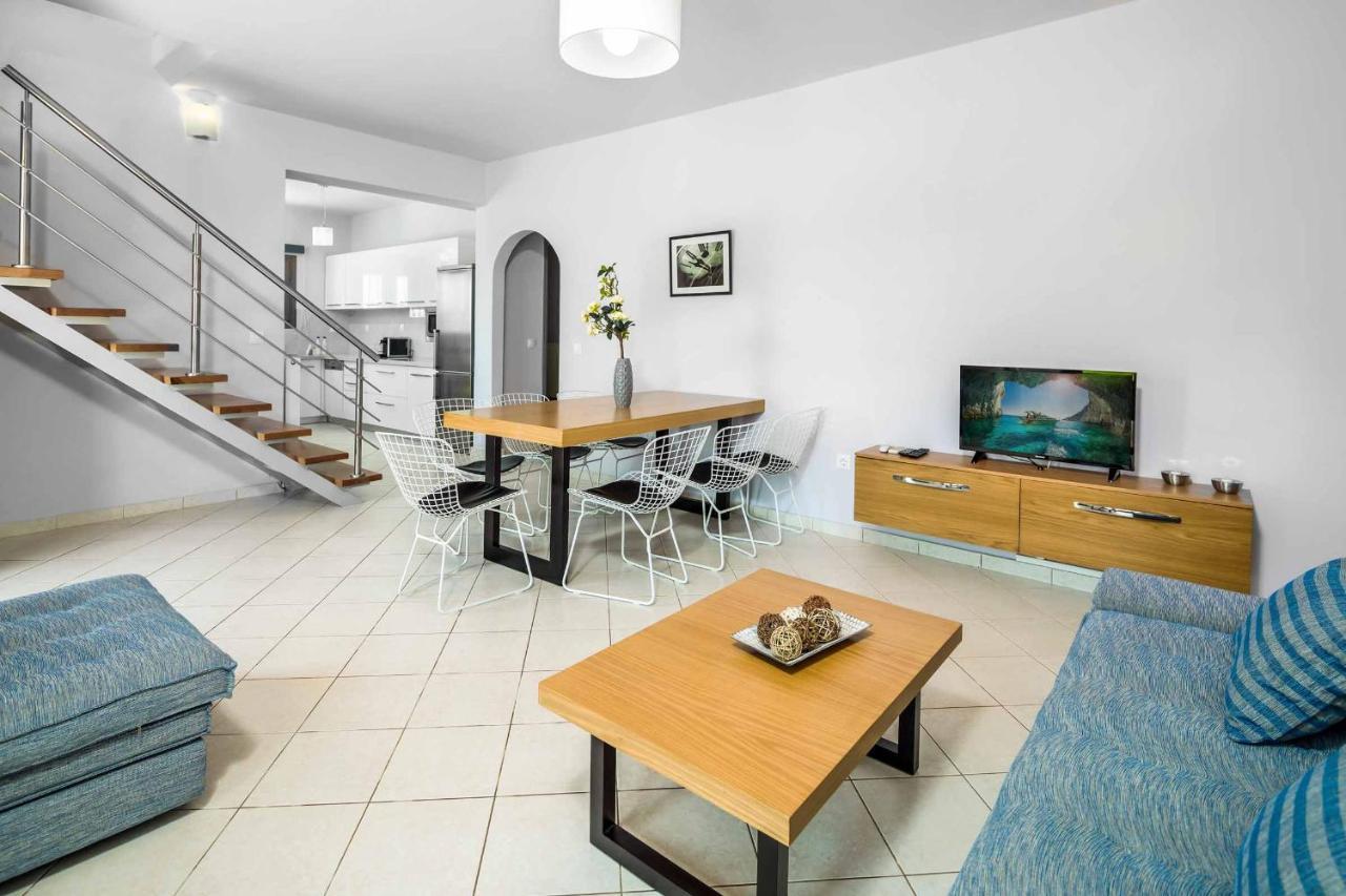 Villa Rodi Ambelokipoi  Extérieur photo
